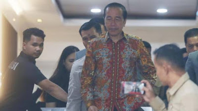 Tak Lagi Jadi Presiden, Jokowi Kini Berhadapan dengan 3 Kasus Hukum