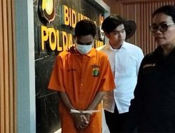 Pura-Pura Jadi Perempuan di Medsos untuk Peras Orang, Kakak Beradik Raup Rp 100 Juta Sejak 2024