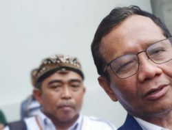 Mahfud MD: Kebijakan Jokowi Sebagai Presiden Tetap Sah Meski Ijazahnya Terbukti Palsu