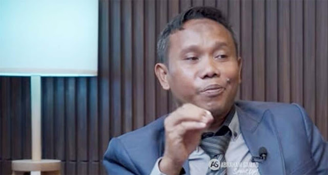 Saudara Joko Widodo Menyelundupkan Pasal 35 dan 32 UU ITE, Hanya untuk Mengkriminalisasi Akademisi dan Aktivis?