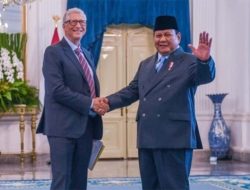 Prabowo Sebut Indonesia Jadi Tempat Uji Coba Vaksin TBC Bill Gates: Uji Cobanya ke Pejabat Kan Pak?