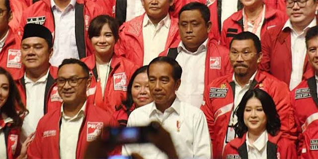 Masuk Bursa Ketum PSI, Siapa Berani Lawan Jokowi?
