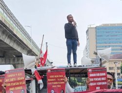Stasiun TV Diserukan Boikot Roy Suryo-Rismon Sianipar