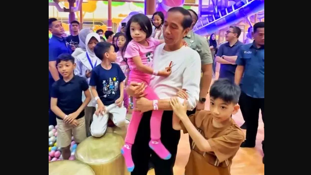 Jadi Kandidat Kuat Caketum PSI, Jokowi Resah Cuma Momong Cucu?