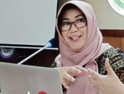 Dokter Tifa Anggap Jokowi Berniat Mau Penjarakan Akademisi Soal Polemik Ijazah Miliknya
