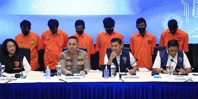 Ini Peran Enam Tersangka Kasus Grup Facebook Fantasi Sedarah dan Suka Duka