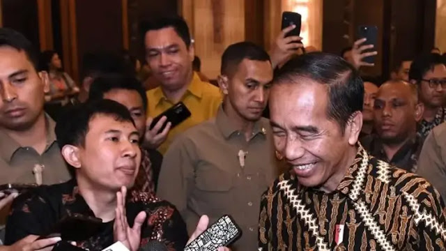 Kontroversi Ijazah Jokowi: Mengapa Jokowi Masih Jadi Headline Setiap Hari Meski Tak Lagi Menjabat?