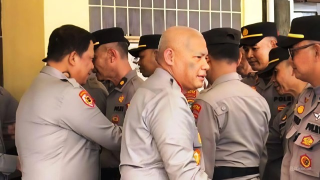 Jadi Sorotan! Positif Narkoba, 6 Polisi di Kalsel Cuma Disanksi Wajib Salat 5 Waktu: Biar Tobat?