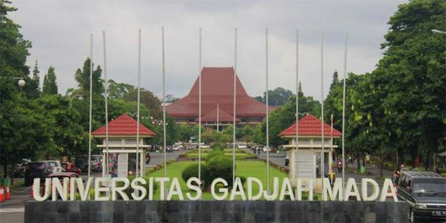 10 Tahun Bela Jokowi, Wajar Mahasiswa UGM Layangkan Mosi Tidak Percaya