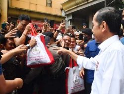 KPK Sita Dokumen dari Pegawai Bulog dan Kemensos terkait Korupsi Rp 900 Miliar Bansos Presiden