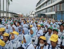 Nasib Buruh Sritex Tertindas Hukum dan Kekuasaan