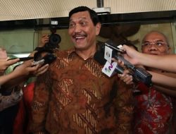 Mencari Jejak LBP: Chromebook Berdarah di Tengah Korupsi Rp9,9 Triliun