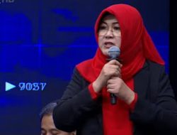 Tangisan Dokter Tifa Siap Dipenjara Jika Ijazah Jokowi Asli: Bapak zolim sekali sama perempuan