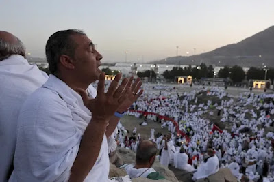 Doa Khotbah Arafah: Ya Allah, Tolonglah Rakyat Palestina dan Hancurkan Musuh-musuh Mereka