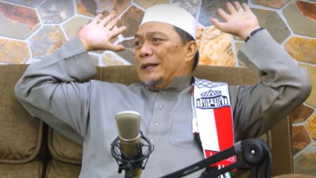 Merinding! Kisah Mualaf Ustadz Yahya Waloni, Bertemu Penjual Ikan Yang Tak Bisa Dilihat Semua Orang