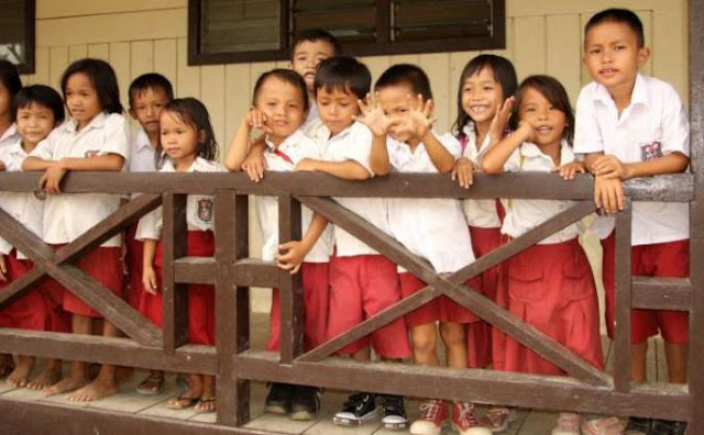 Resmi, Dedi Mulyadi Hapus PR Bagi Siswa di Seluruh Jawa Barat, Guru Diminta Ciptakan Tugas Produktif
