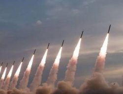 Perang Pecah! Iran Tembakkan 100 Drone ke Israel
