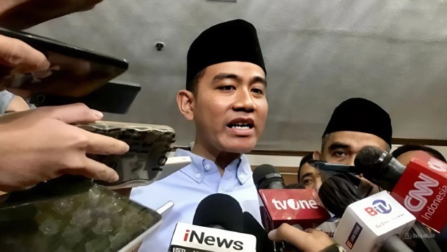 NGANG-NGONG! Jawaban Wapres Gibran Saat Ditanya Wartawan Jadi Sorotan, Respons Publik: Mending Nanya Sama Tembok!
