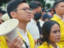 Eks Ketua BEM UI Sebut Jokowi Bisa Pakai Cara Brutal Pertahankan Kekuasaan Gibran: Politik Sandera