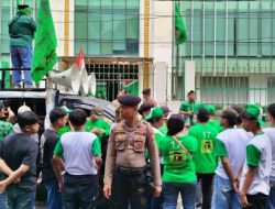 Geruduk Kantor PPP, Kader Penjaga Marwah Minta Rommy Dipecat