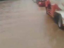 Banjir di Tol Tangerang Lalu Lintas Macet Parah, Grogol-Karawaci Ditempuh 5 Jam