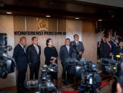 Wacana Pemakzulan Gibran oleh Forum Purnawirawan TNI Mendadak Senyap, Benarkah DPR Dibajak?