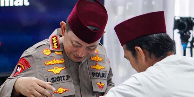 Sambangi UAS, Kapolri Singgung Persatuan dalam Keberagaman