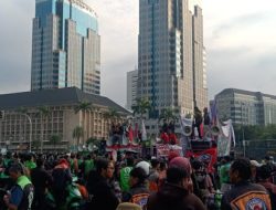 Ribuan Personel Jaga Demo Ojol di Monas