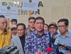 Silfester Diberondong 46 Pertanyaan Penyidik soal Ijazah Jokowi