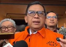 Hasto Tetap Keukeuh Merasa Korban Komunikasi Anak Buah