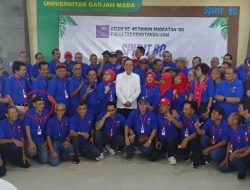 ANEH! Tercium Kejanggalan di Reuni Jokowi dengan Angkatan 80 Fakultas Kehutanan UGM, Siapa Sosok Ini?