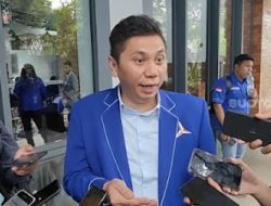 Jansen Sitindaon: Tuding Demokrat Dalang Isu Ijazah Jokowi, Gila atau Mabuk?