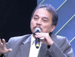 Eks Rektor UGM Diperiksa 12 Jam Soal Ijazah Jokowi, Roy Suryo: Itu Tidak Wajar!
