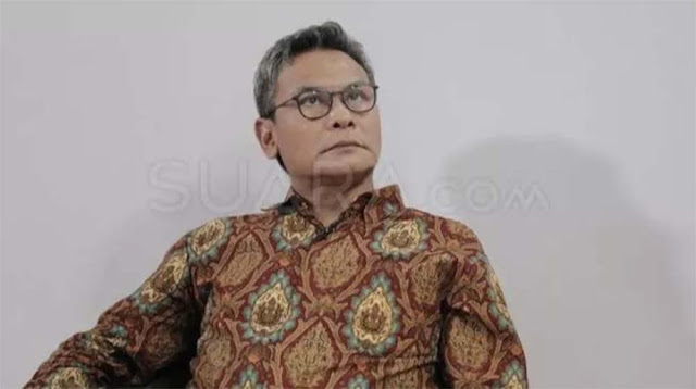 Dulu di KPK dan Pernah jadi Jubir Jokowi, Johan Budi Kini Jabat Komisaris Transjakarta