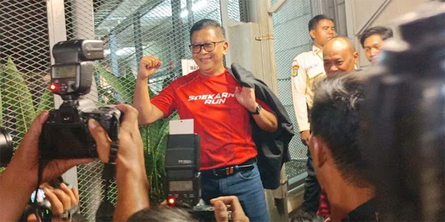 Jokowi Gagal Ganggu PDIP Usai Hasto Peroleh Amnesti
