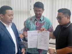 Tom Lembong Resmi Laporkan Tiga Hakim Pemvonis 4,5 Penjara ke MA