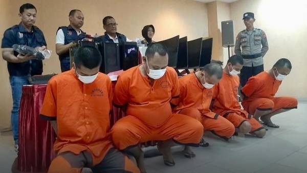 Sejumlah Penjudi Online Ditangkap karena Rugikan Bandar, Polisi Tidak Sebutkan Siapa Pelapornya