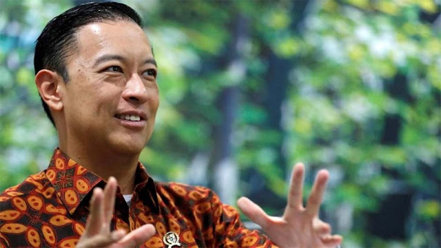 Analisis Tajam Tom Lembong: Begini Cara Mencintai Indonesia Meski Dikhianati Sistem yang Bobrok