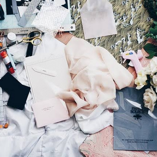 Embracing Smart Fashion Shopping in the Digital Era