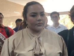 Klaim Lisa Mariana soal Hasil Tes DNA Anak Tak Cocok dengan RK: Nggak Mungkin