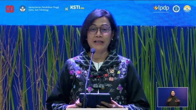 Gaji Guru dan Dosen Kecil, Sri Mulyani: Semuanya Harus Negara Yang Tanggung?