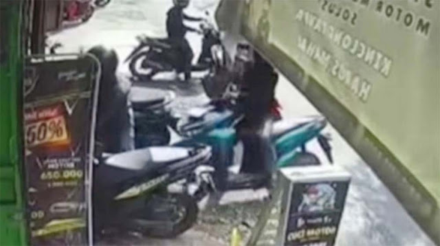 Berkali-kali Nembak Meleset usai Kepergok, Maling Motor Bersenpi di Jakbar Mati Diamuk Warga
