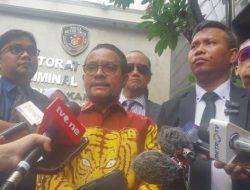 Kasus Ijazah Palsu Jokowi, Roy Suryo Cs Hari ini Mangkir, Pengacara Minta Penjadwalan Ulang
