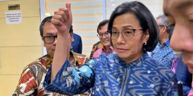 Sri Mulyani Gagal Paham soal Zakat dan Pajak