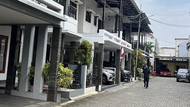 Suasana Rumah Yaqut Setelah Digeledah KPK, Suara Penjaga Meninggi: Bapak Enggak di Rumah!
