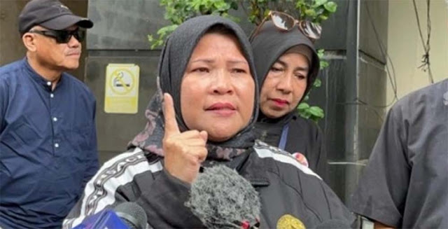 Emak-emak Heran Ikut Diperiksa Polisi, Curhatan Meryati: Negara Sudah Gaduh Gara-gara Ijazah Jokowi!