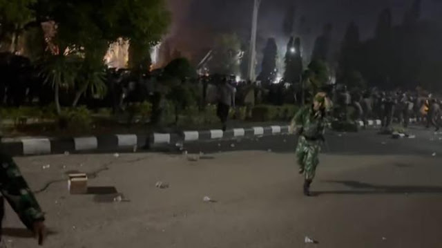 Demo Tolak Kenaikan PBB di Bone Sulsel Ricuh, Bupati Enggan Temui Massa