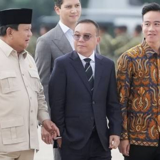 Tahun Pertama Penuh Gejolak, Prabowo Beruntung Punya Tangan Kanan Dasco