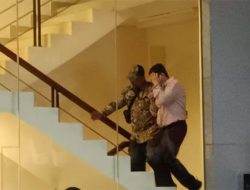 Pengusaha Tambang Rudy Ong Digiring KPK Sembari Diborgol