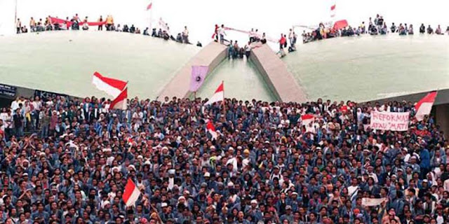 DPR Tidak Bisa Dibubarkan, Kecuali Lewat Jalan Non-Konstitusional: Revolusi